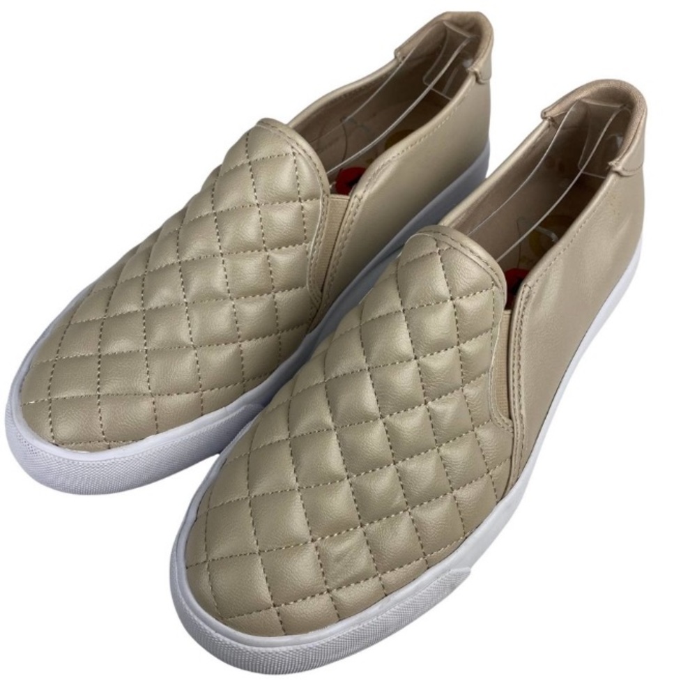 G by Guess Quilted Slip-On Sneakers in Beige and White - Picture 10 of 10